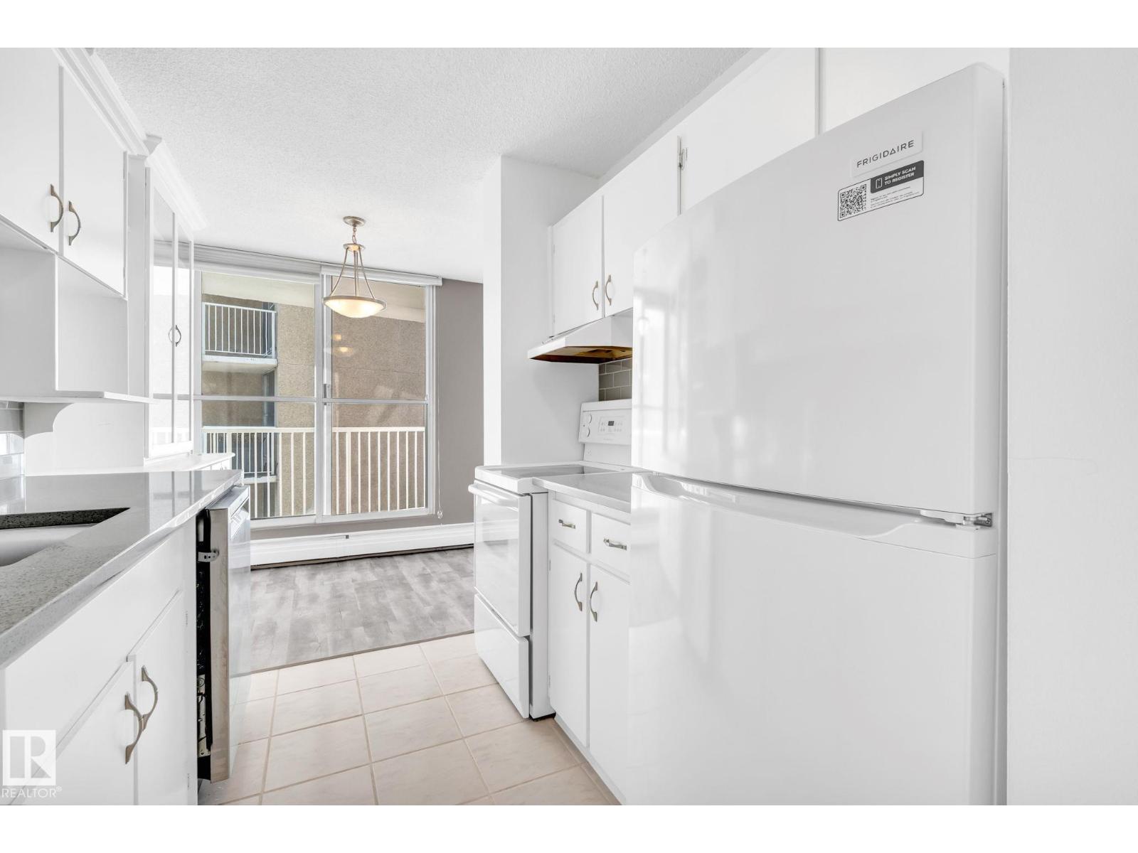 #1401 12121 Jasper Av Nw Nw, Edmonton, Alberta