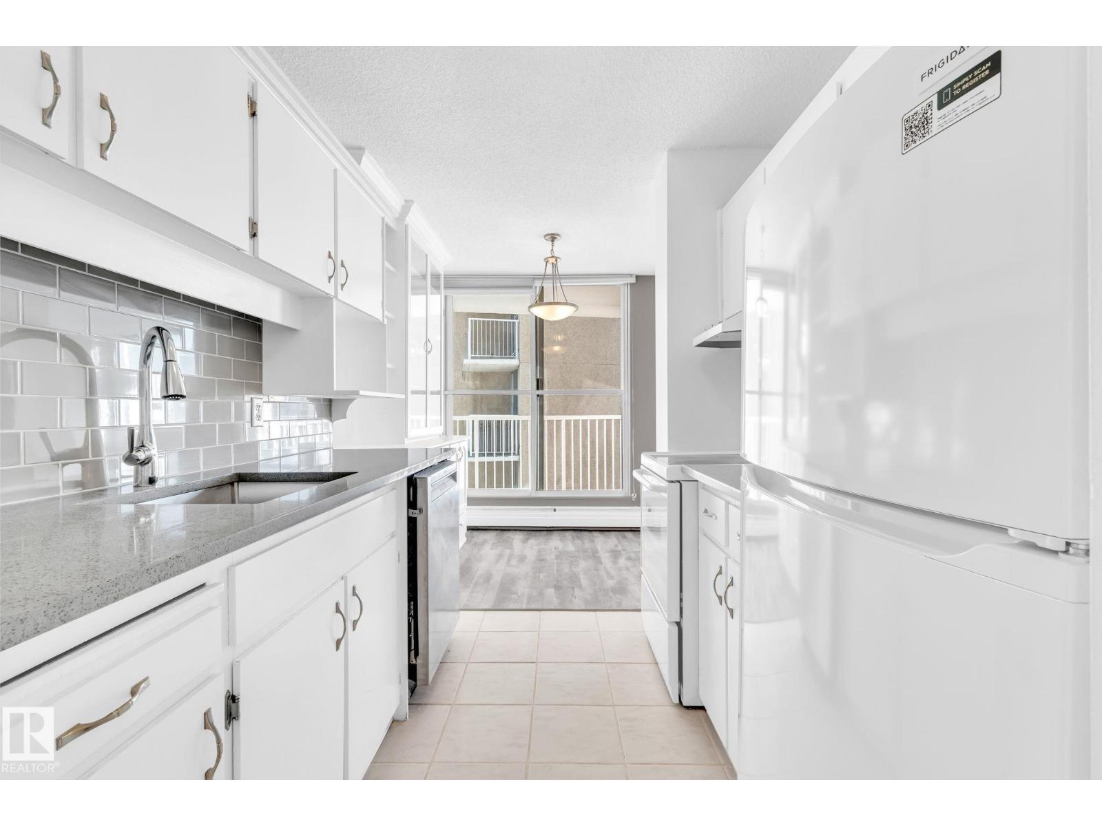 #1401 12121 Jasper Av Nw Nw, Edmonton, Alberta