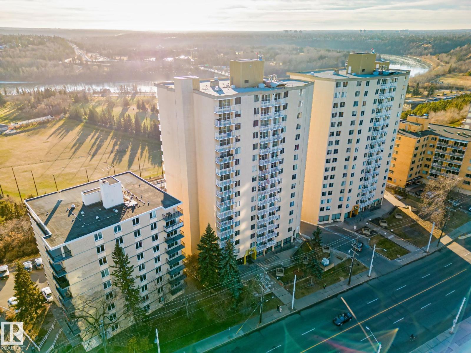 #1401 12121 Jasper Av Nw Nw, Edmonton, Alberta