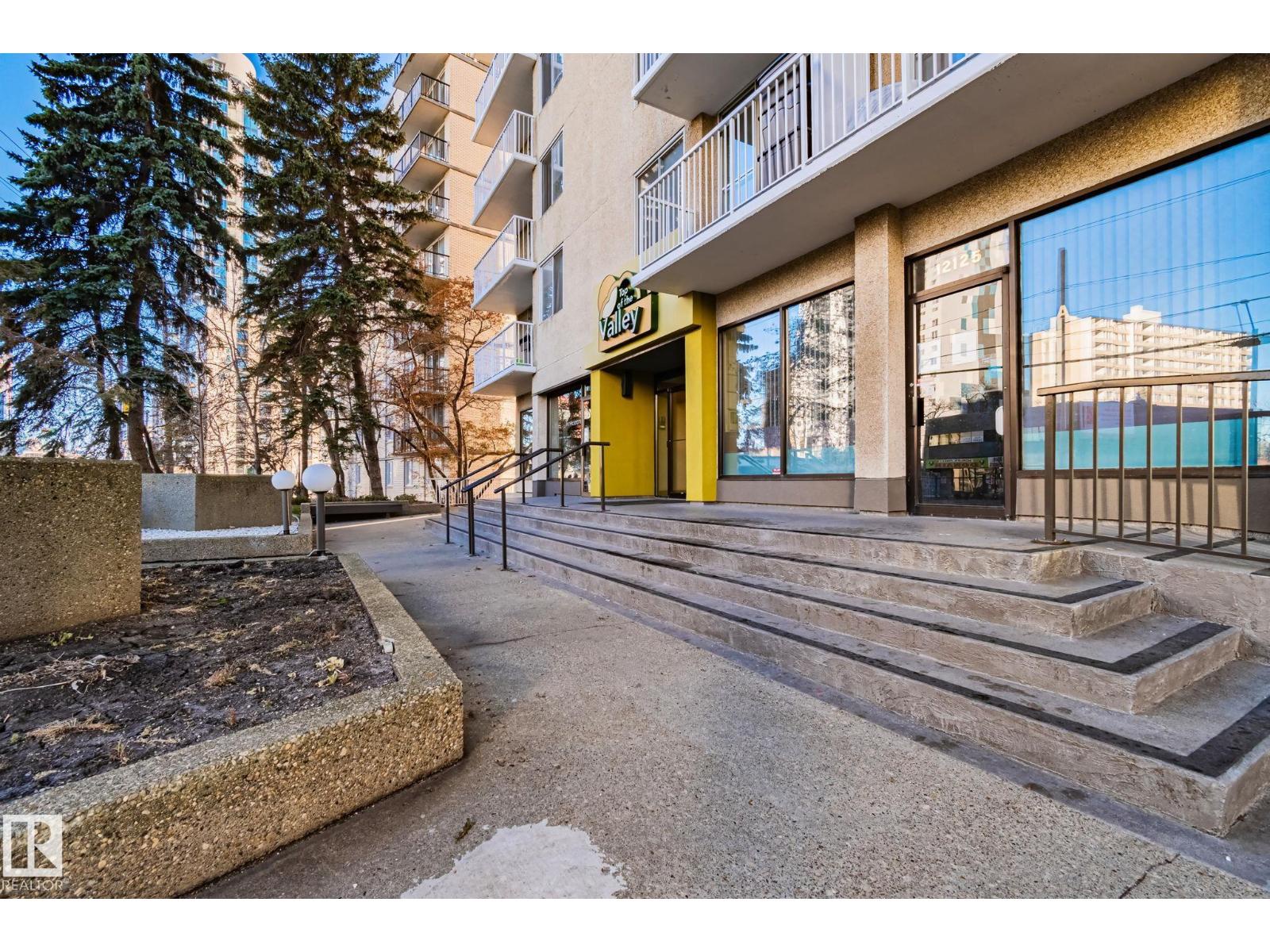 #1401 12121 Jasper Av Nw Nw, Edmonton, Alberta