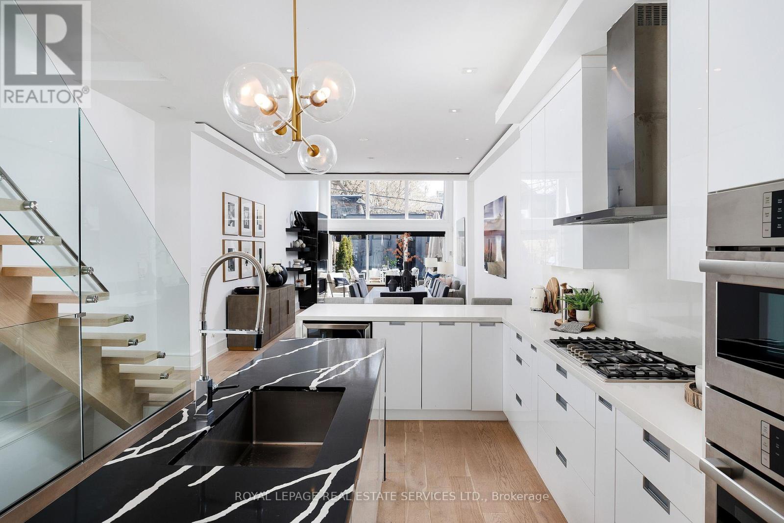 121 Markham Street, Toronto (trinity-bellwoods), Ontario