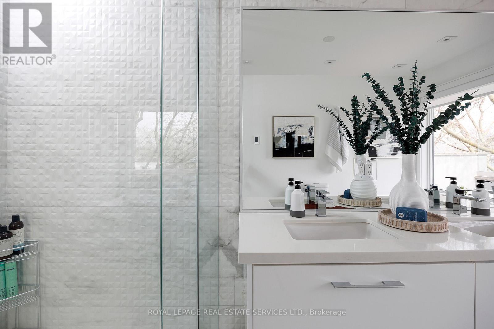 121 Markham Street, Toronto (trinity-bellwoods), Ontario