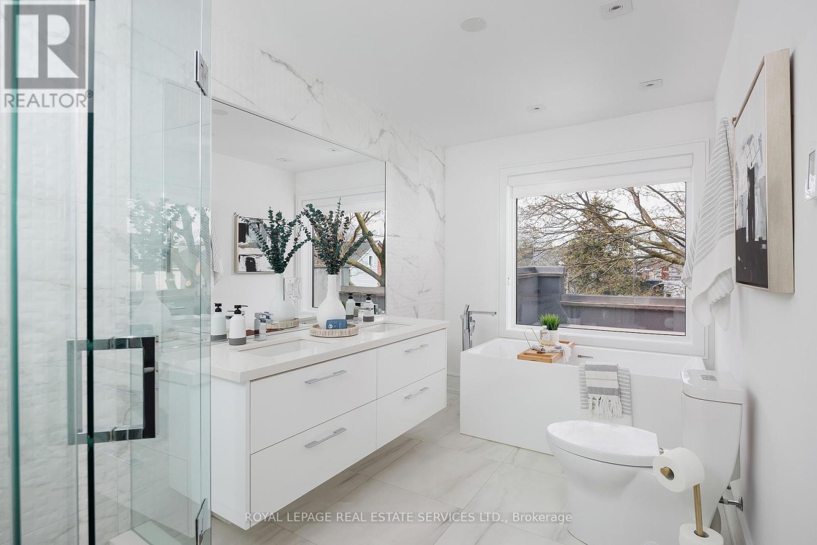 121 Markham Street, Toronto (trinity-bellwoods), Ontario