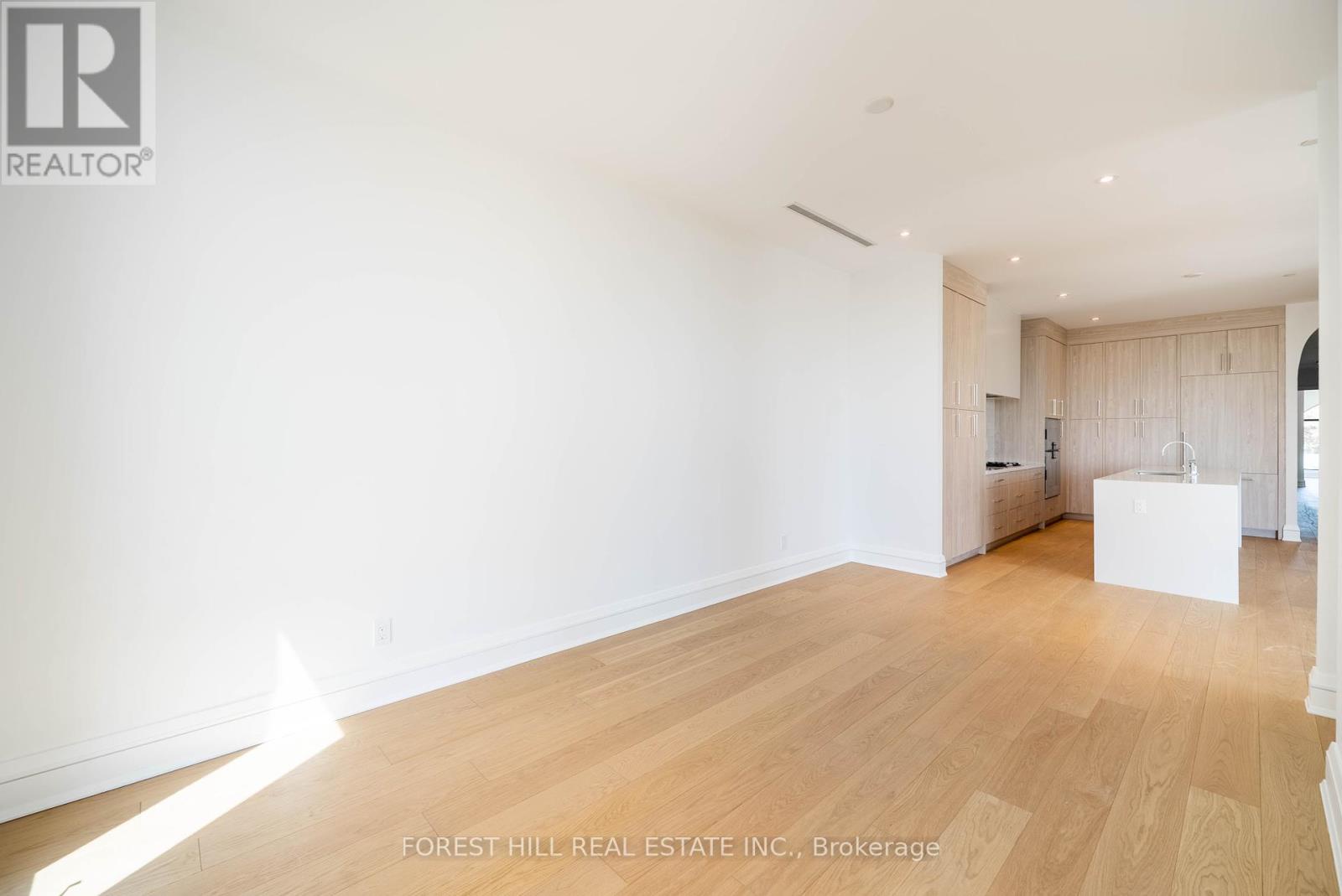 6a - 2010 Bathurst Street, Toronto (humewood-cedarvale), Ontario