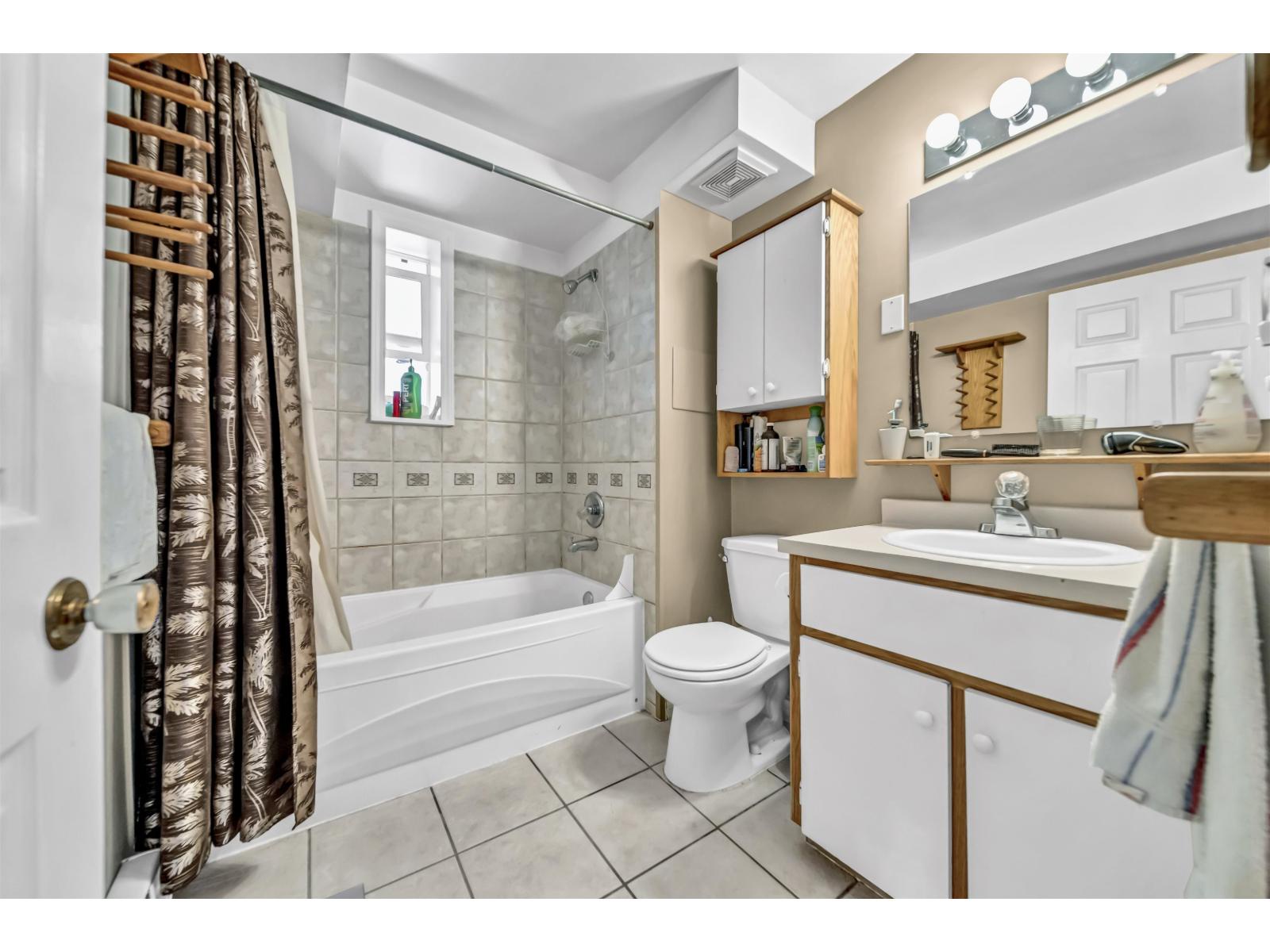 12448 97b Avenue, Surrey, British Columbia