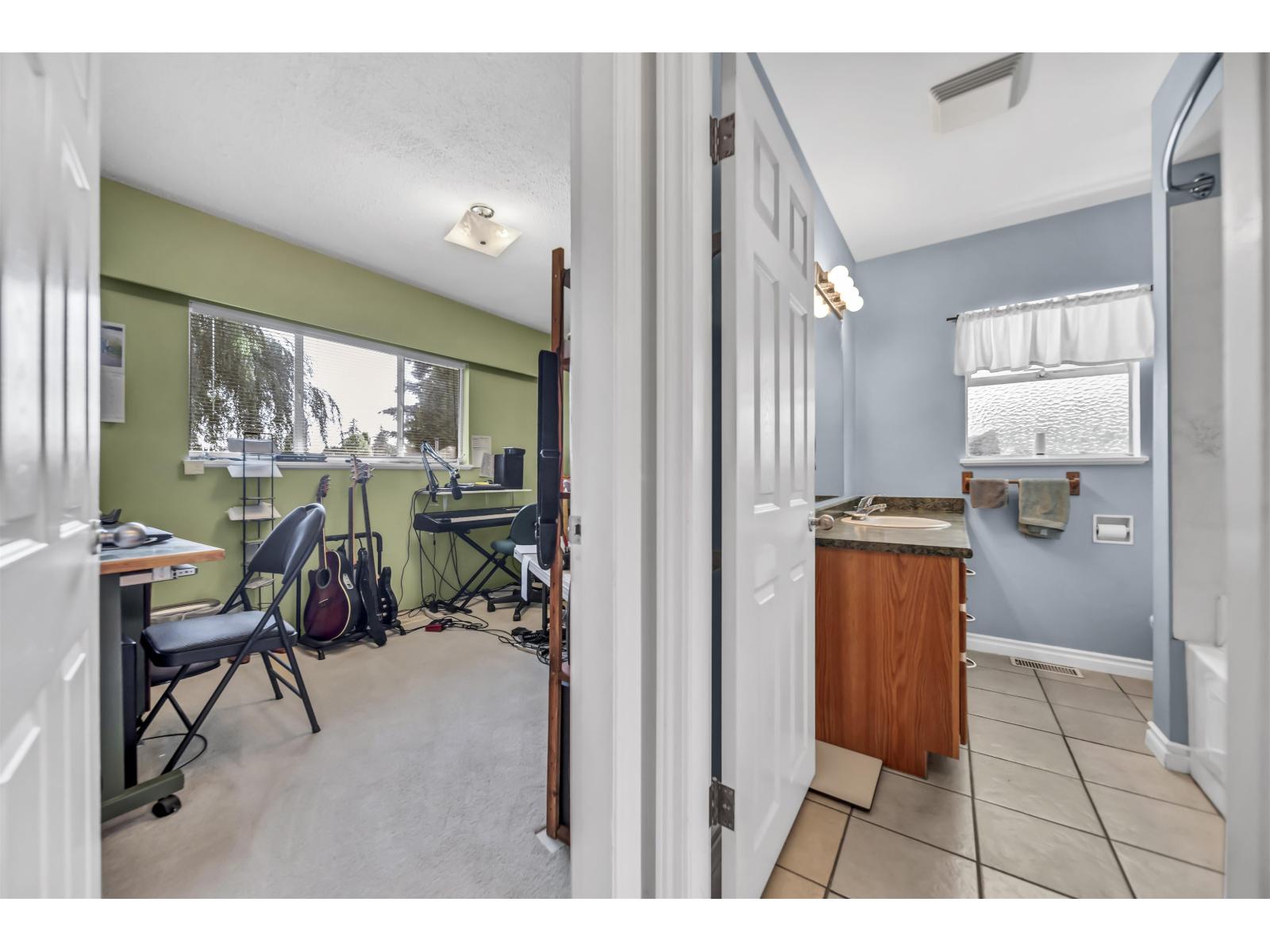 12448 97b Avenue, Surrey, British Columbia