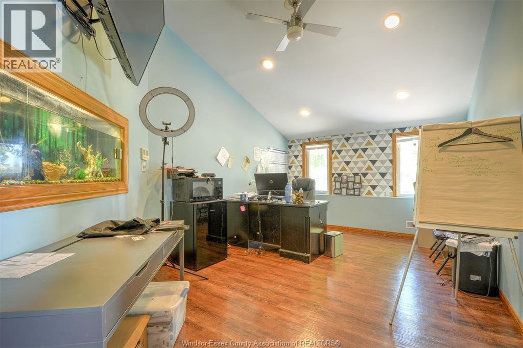 6400 Walker, Tecumseh, Ontario