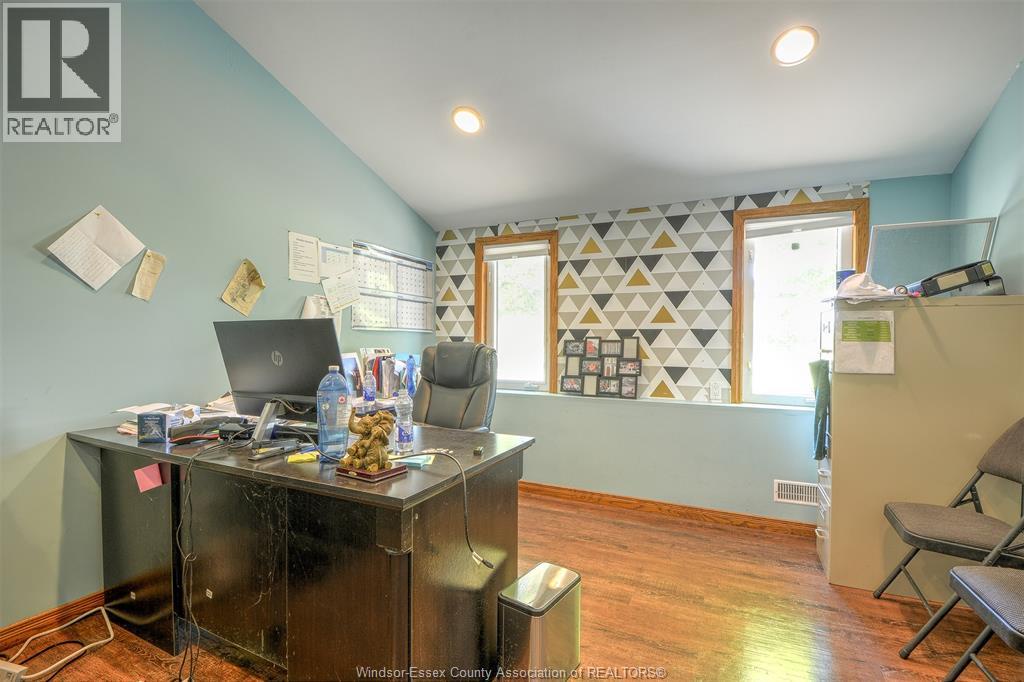 6400 Walker, Tecumseh, Ontario