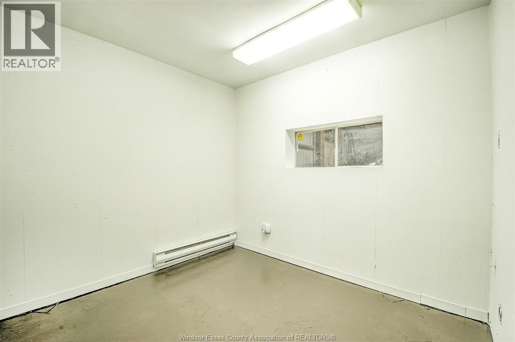 6400 Walker, Tecumseh, Ontario