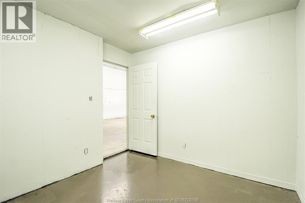 6400 Walker, Tecumseh, Ontario