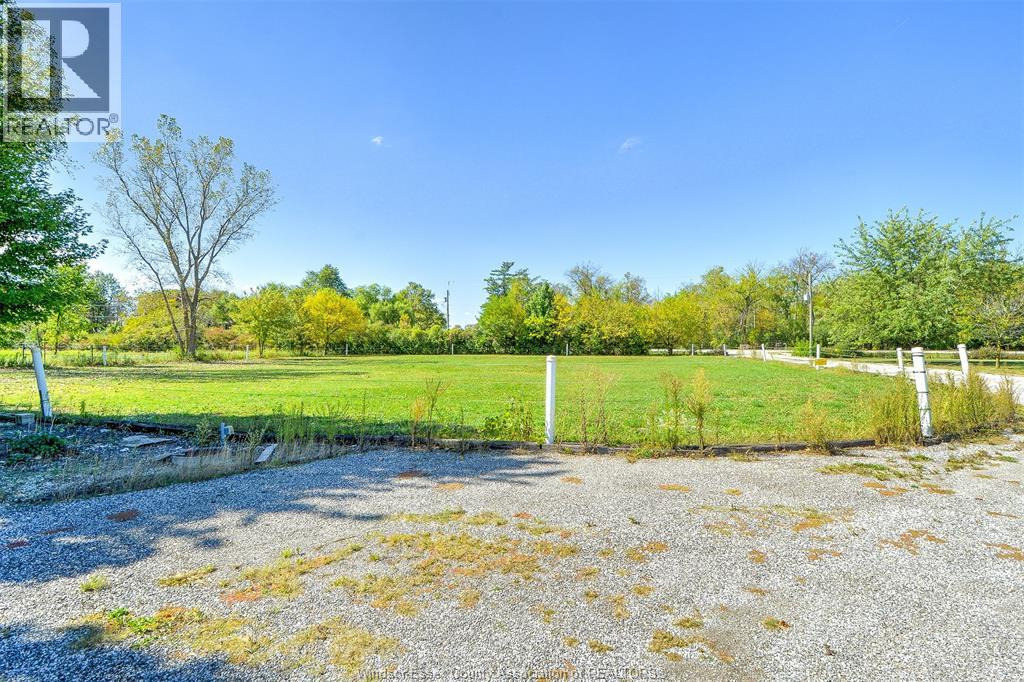 6400 Walker, Tecumseh, Ontario