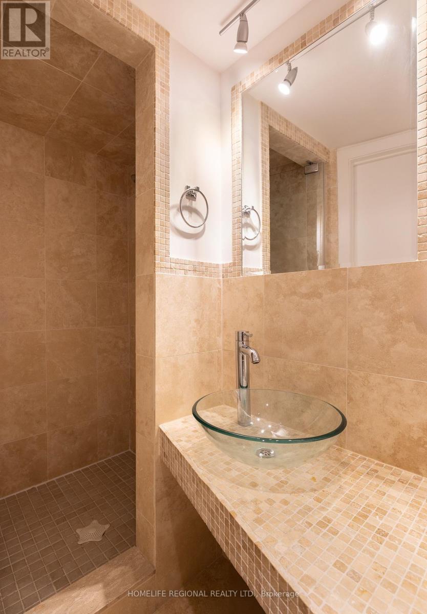 6 - 62 Claremont Street, Toronto (trinity-bellwoods), Ontario