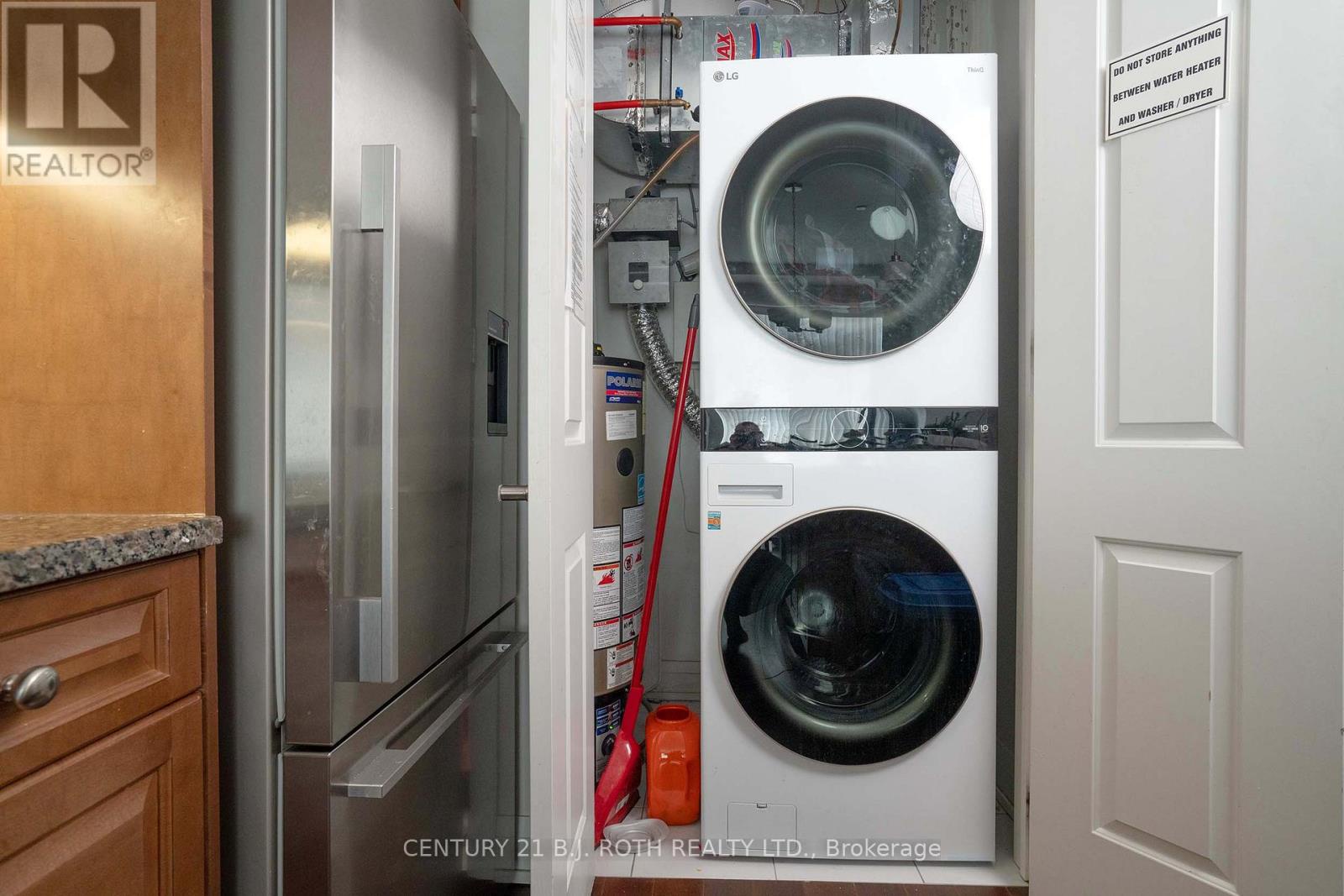 313 - 15277 Yonge Street S, Aurora (aurora Village), Ontario