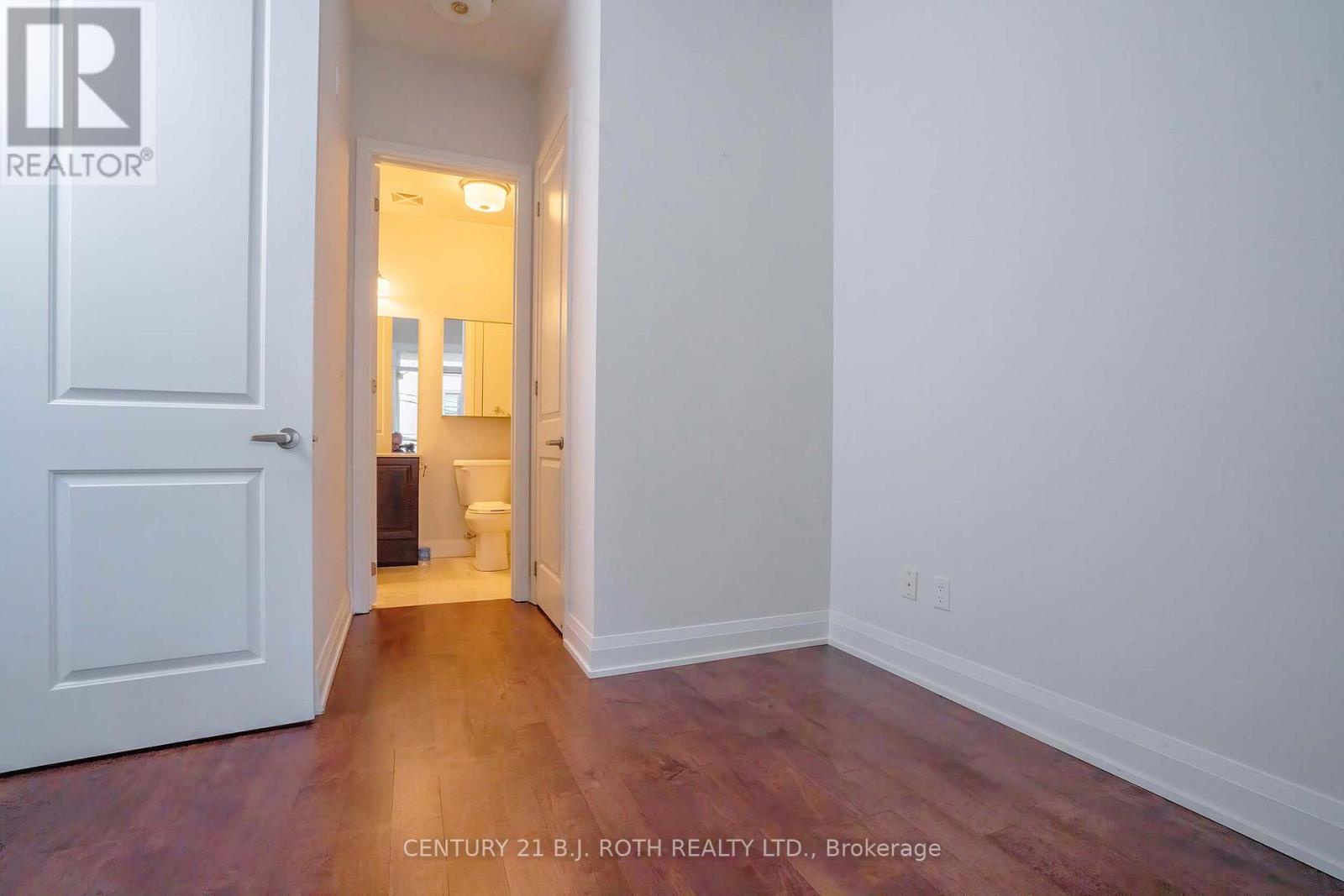 313 - 15277 Yonge Street S, Aurora (aurora Village), Ontario