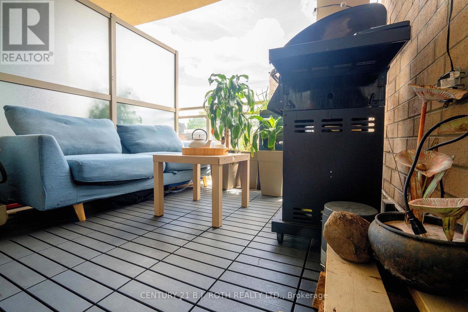 313 - 15277 Yonge Street S, Aurora (aurora Village), Ontario