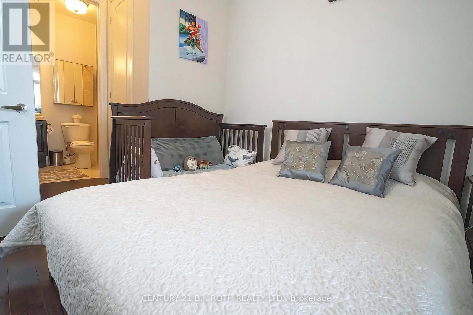 313 - 15277 Yonge Street S, Aurora (aurora Village), Ontario