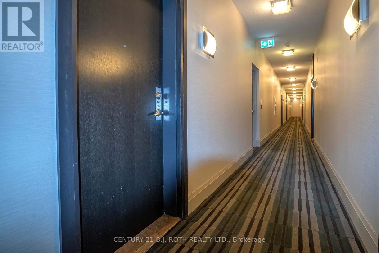 313 - 15277 Yonge Street S, Aurora (aurora Village), Ontario