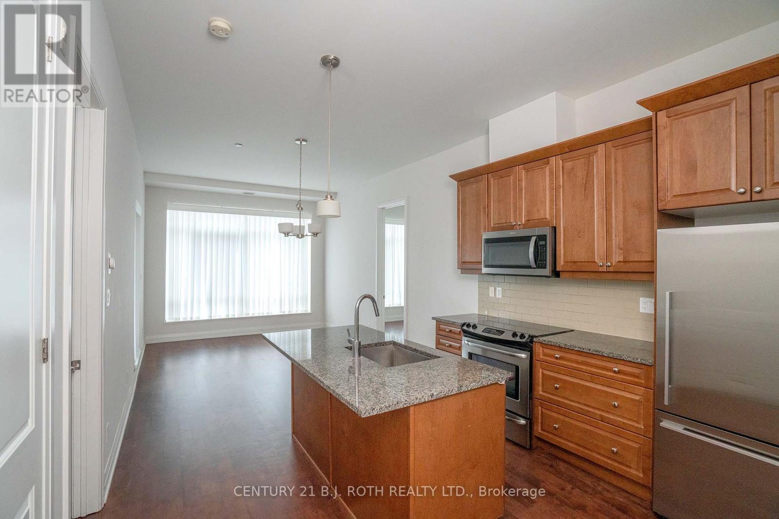313 - 15277 Yonge Street S, Aurora (aurora Village), Ontario