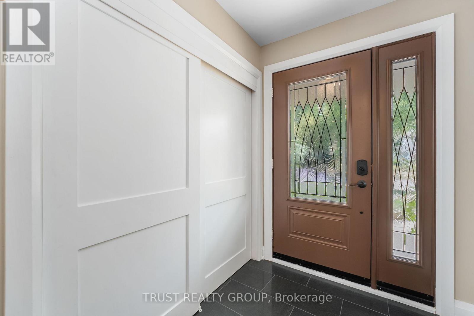 18 Deanecrest Road, Toronto (eringate-centennial-west Deane), Ontario