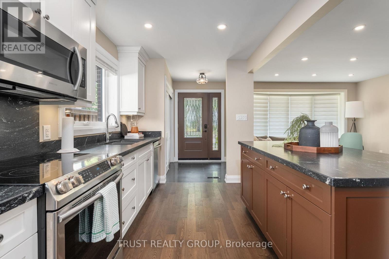 18 Deanecrest Road, Toronto (eringate-centennial-west Deane), Ontario