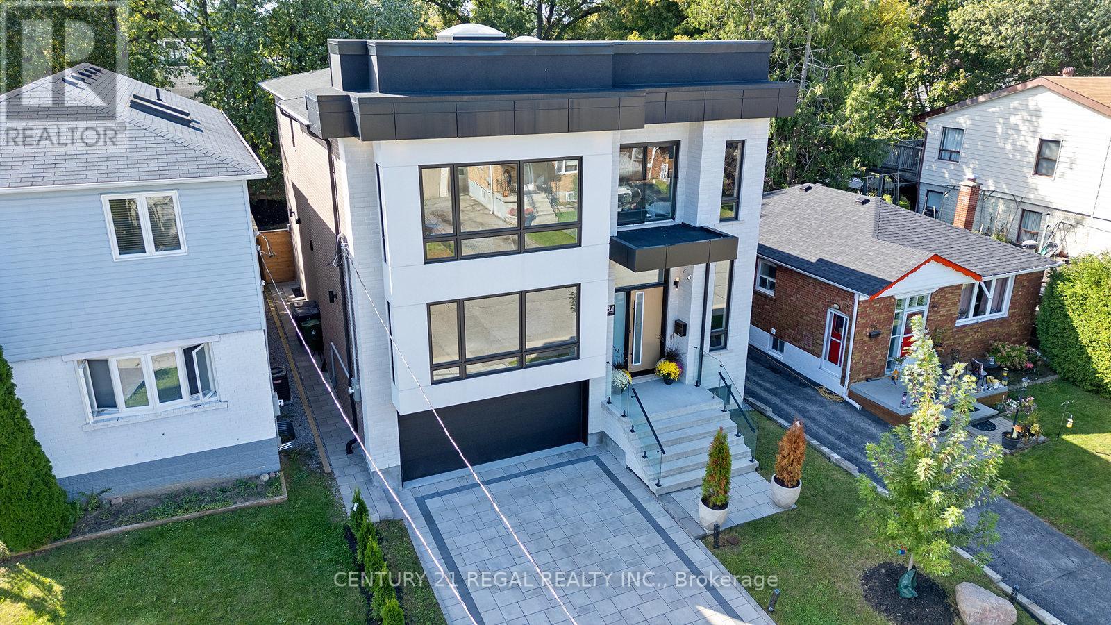 84 Bexhill Avenue, Toronto (clairlea-birchmount), Ontario