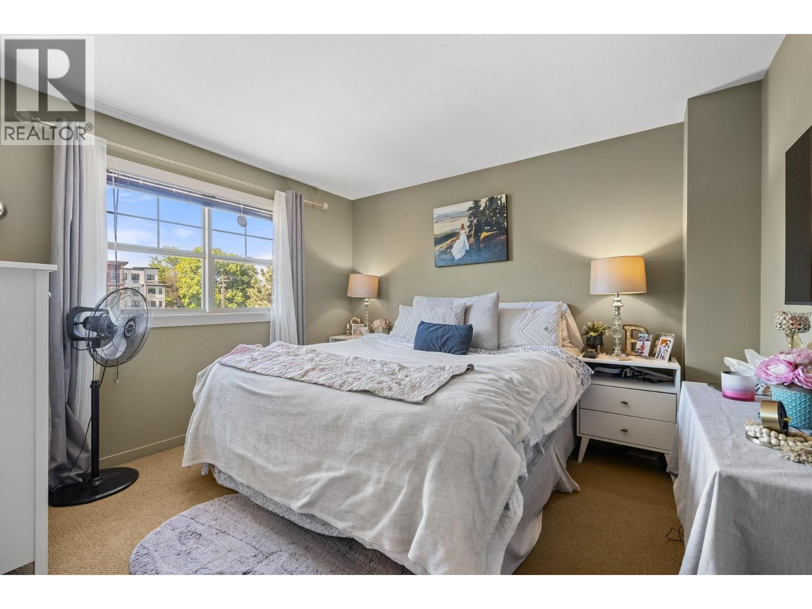 146 Mccurdy Road Unit# 2, Kelowna, British Columbia