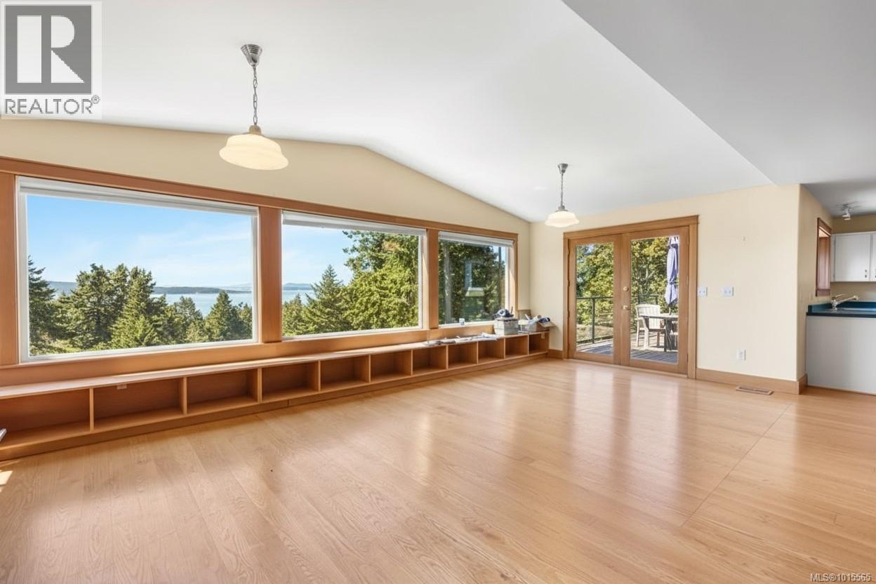 3705 Signal Hill Rd, Pender Island, British Columbia