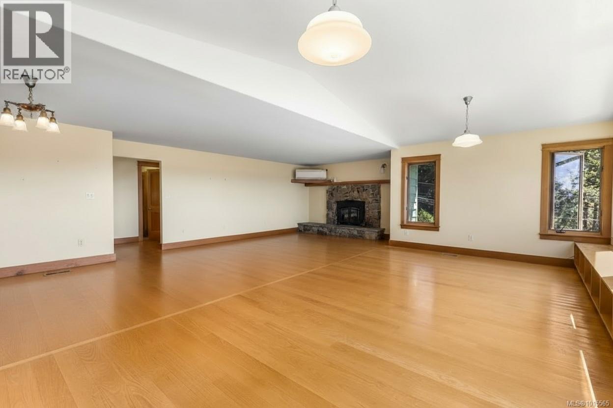 3705 Signal Hill Rd, Pender Island, British Columbia