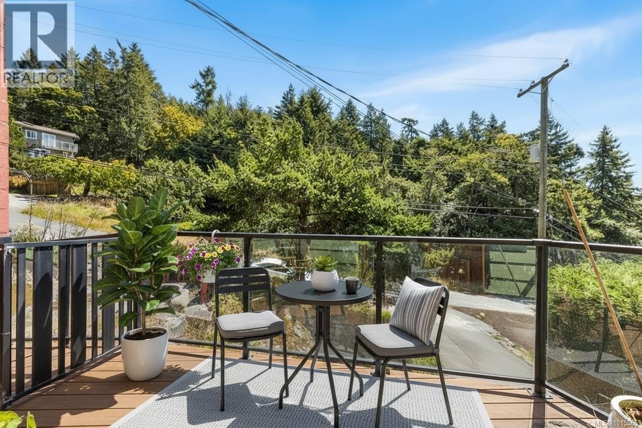 3705 Signal Hill Rd, Pender Island, British Columbia