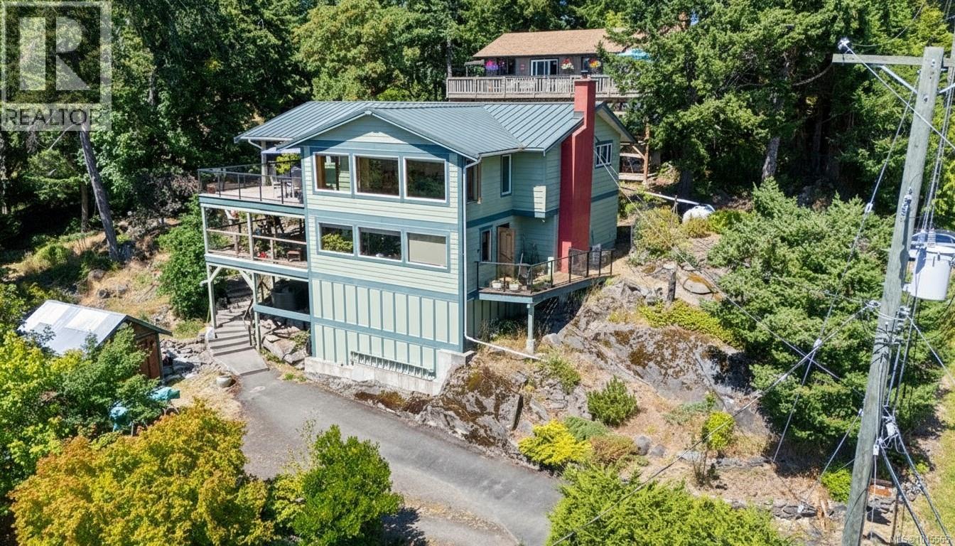 3705 Signal Hill Rd, Pender Island, British Columbia