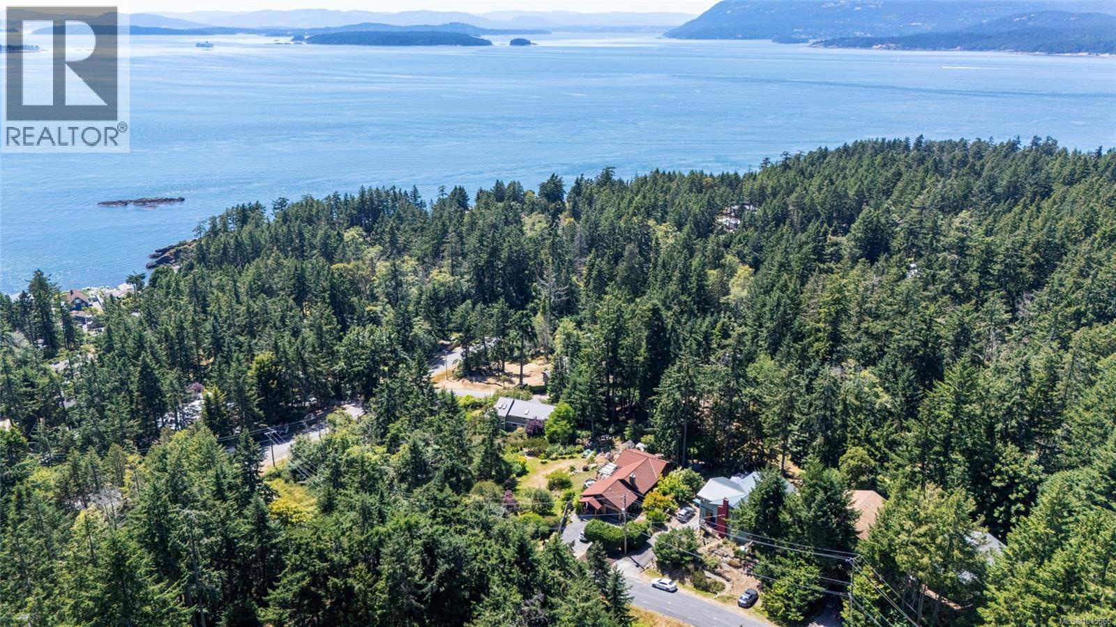 3705 Signal Hill Rd, Pender Island, British Columbia