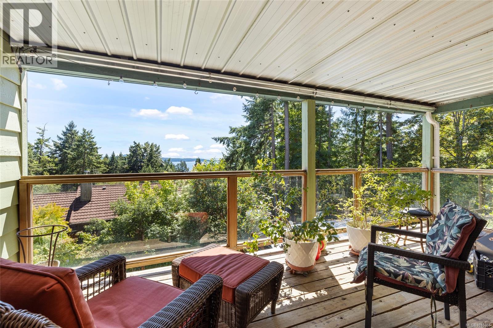 3705 Signal Hill Rd, Pender Island, British Columbia