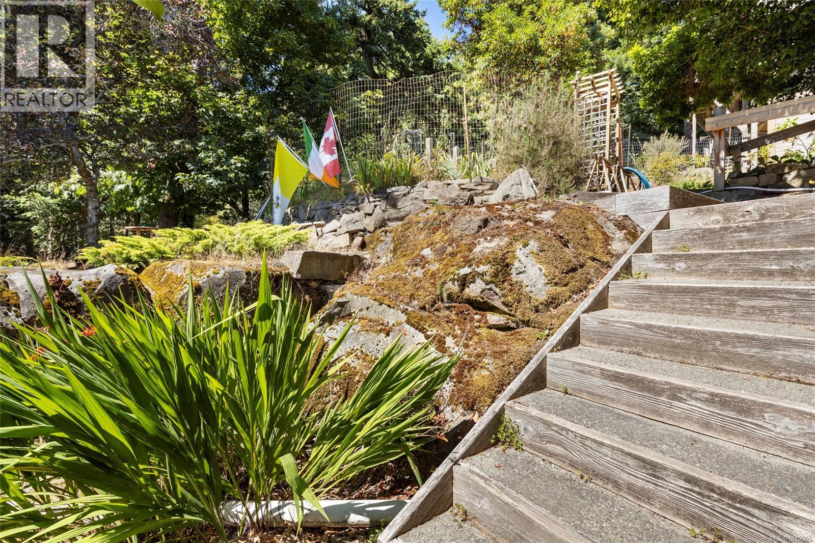 3705 Signal Hill Rd, Pender Island, British Columbia