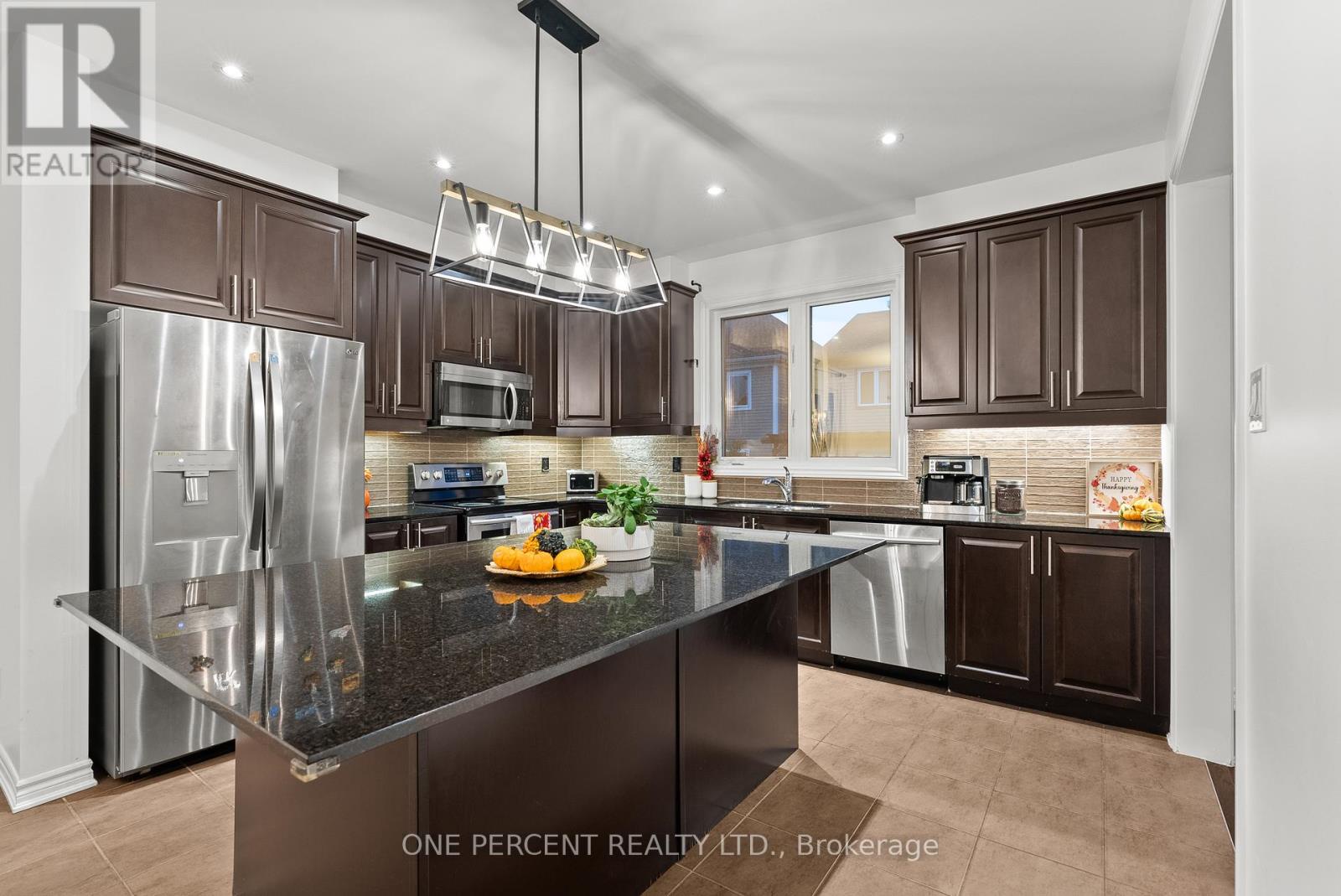 358 Meadowbreeze Drive, Ottawa, Ontario