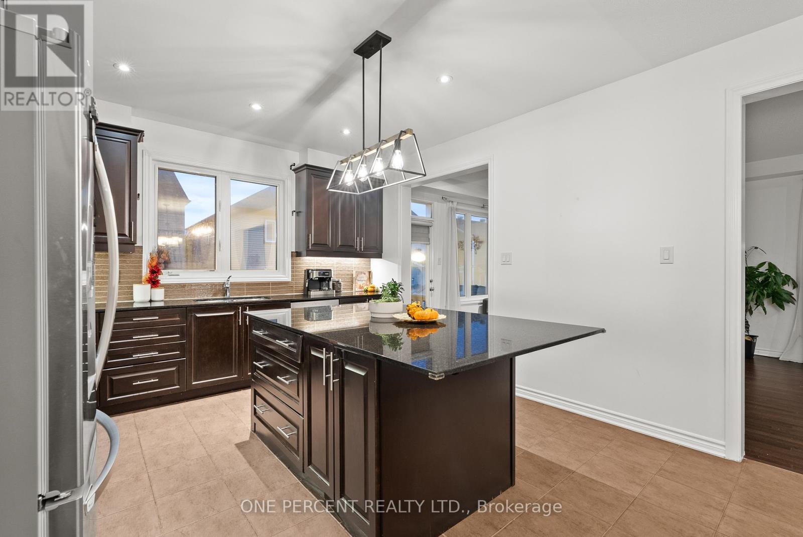 358 Meadowbreeze Drive, Ottawa, Ontario