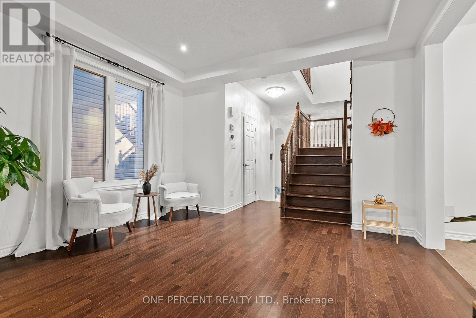 358 Meadowbreeze Drive, Ottawa, Ontario