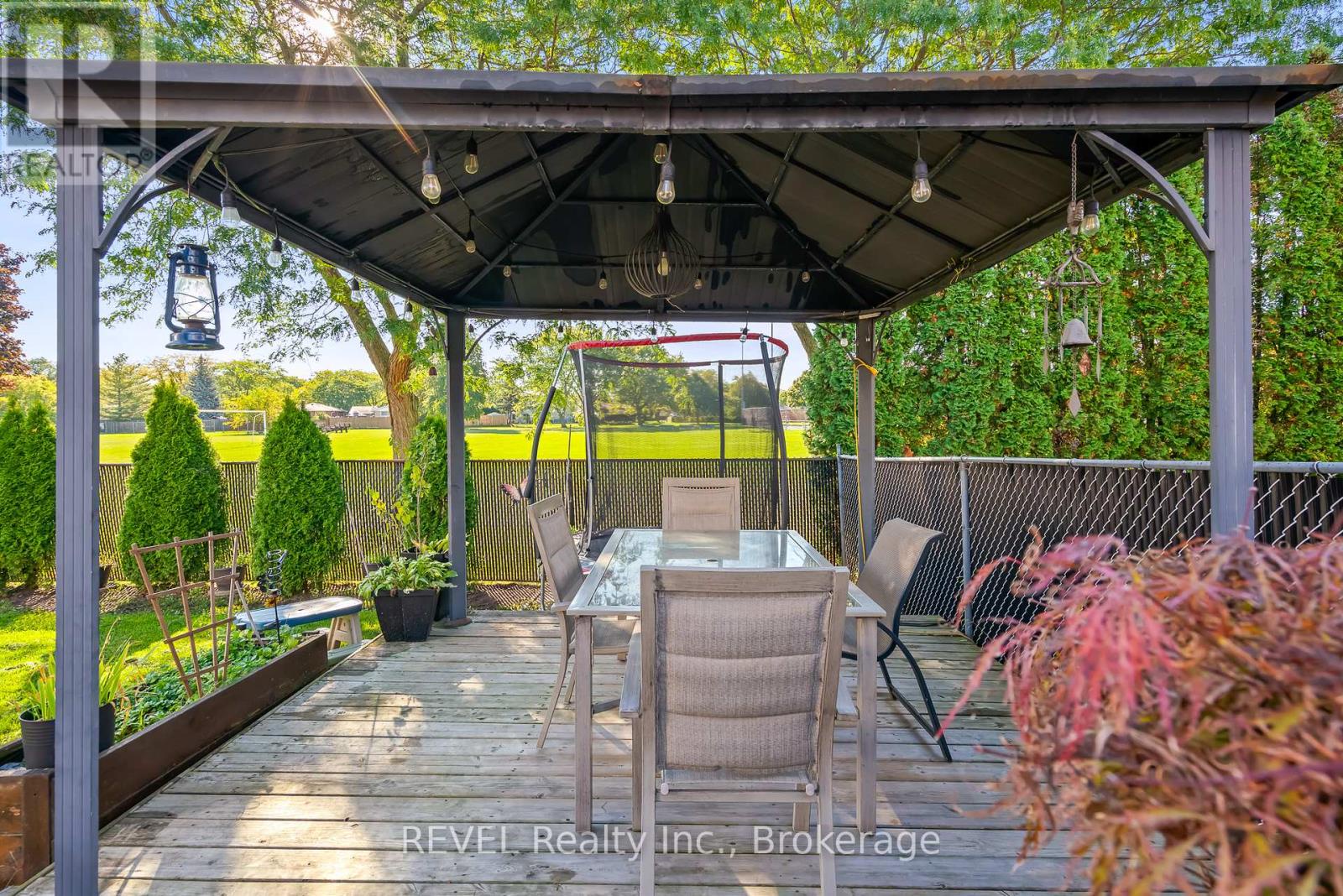 12 Silverdale Drive, St. Catharines (vine/linwell), Ontario