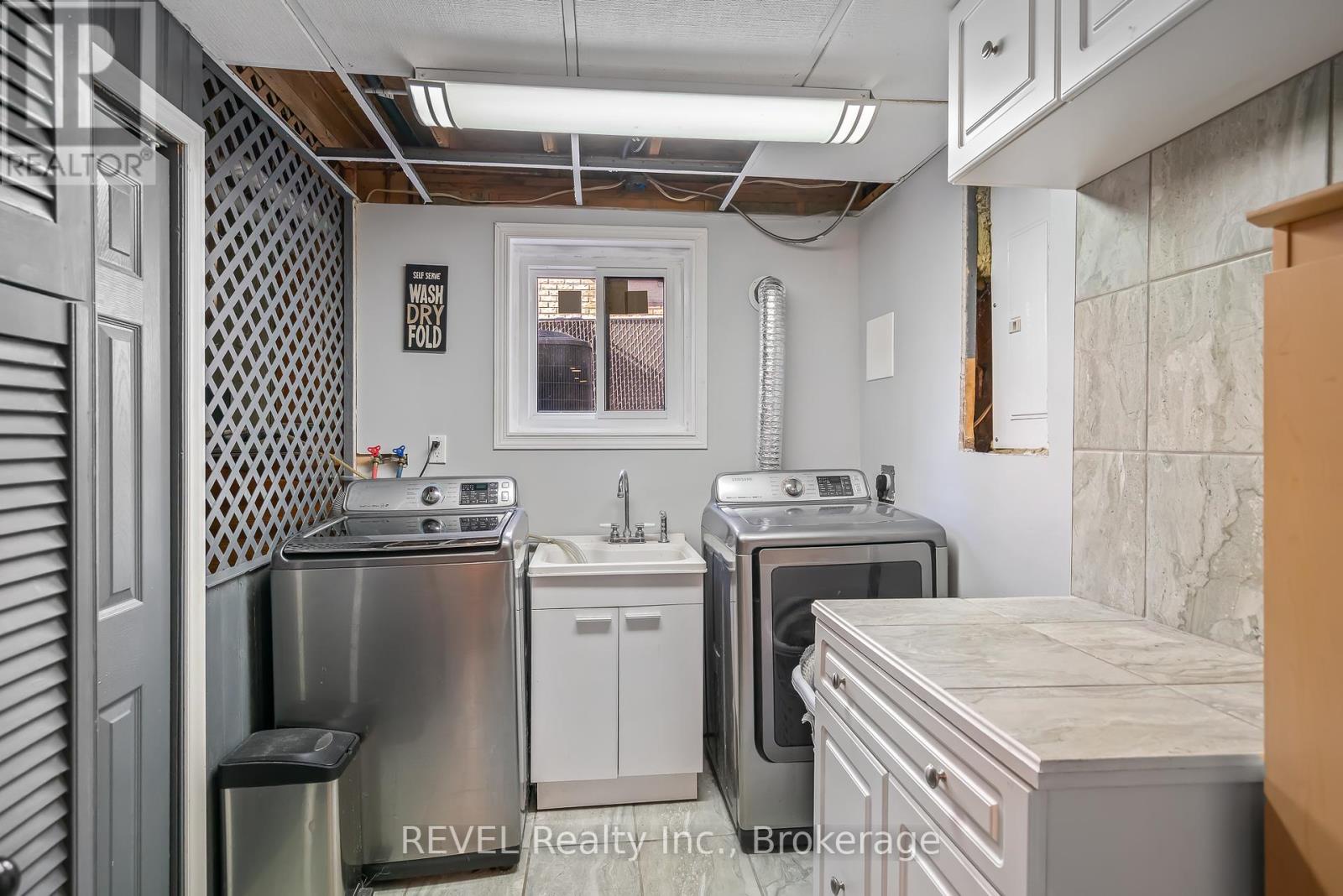 12 Silverdale Drive, St. Catharines (vine/linwell), Ontario