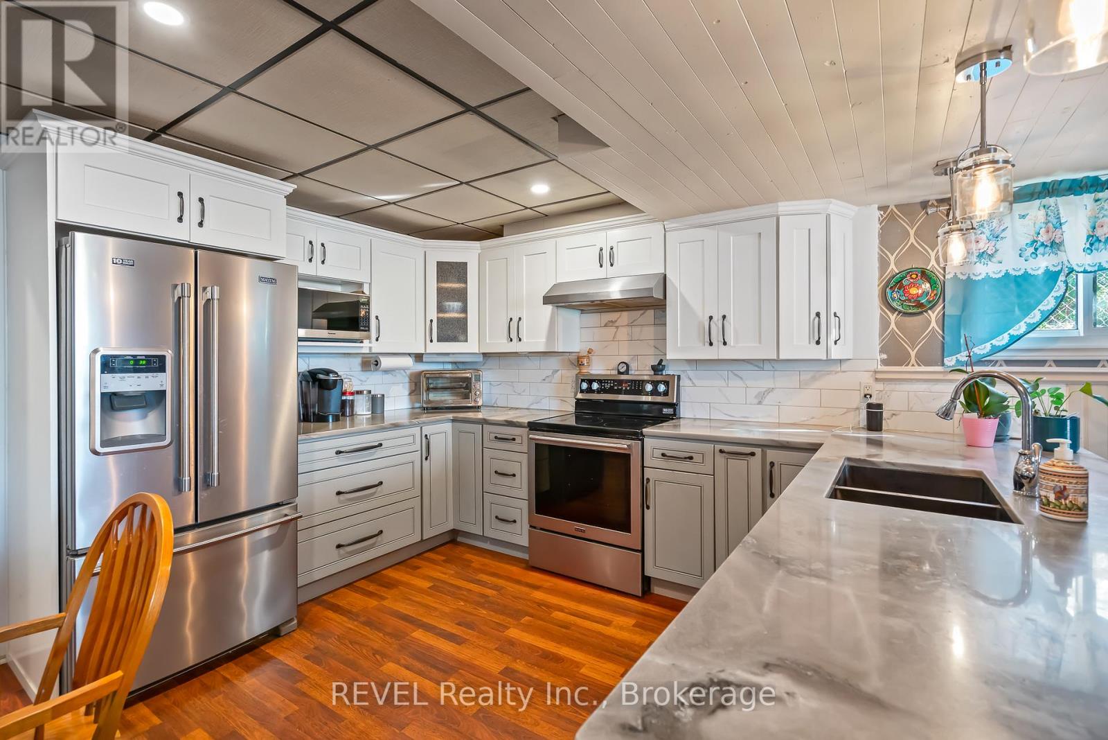 12 Silverdale Drive, St. Catharines (vine/linwell), Ontario