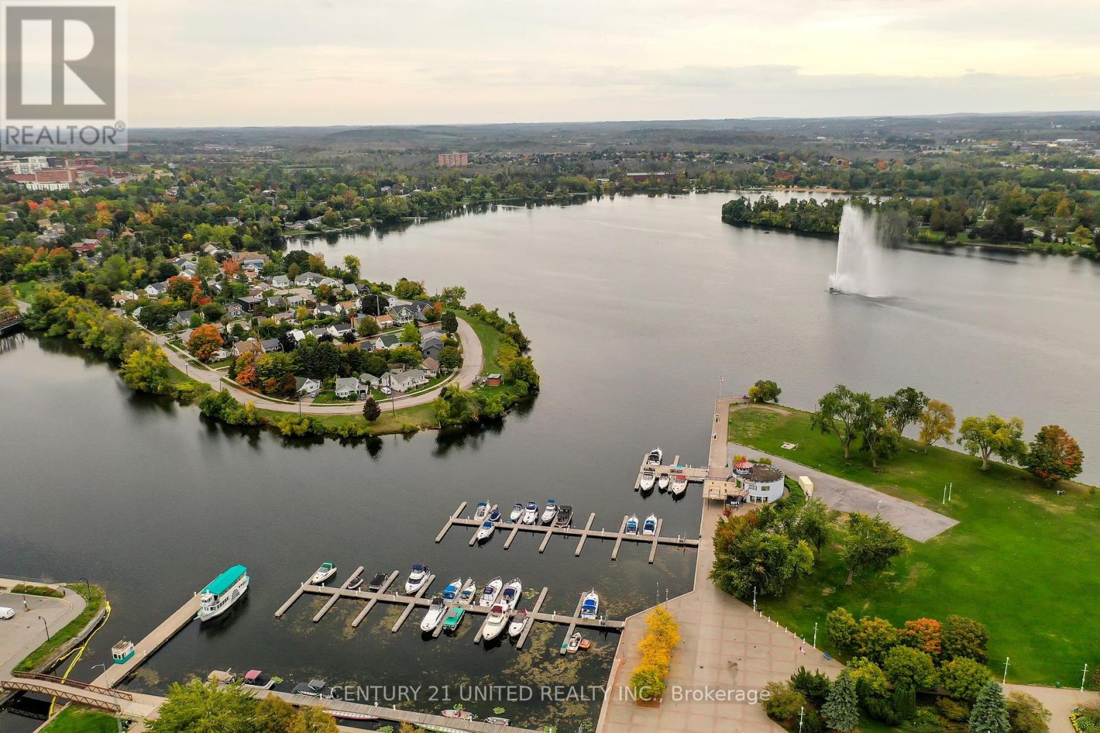 57 Edgewater Boulevard, Peterborough (ashburnham Ward 4), Ontario