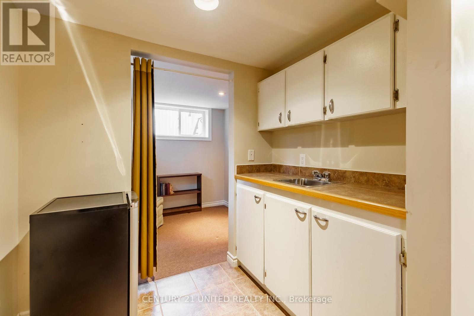 57 Edgewater Boulevard, Peterborough (ashburnham Ward 4), Ontario