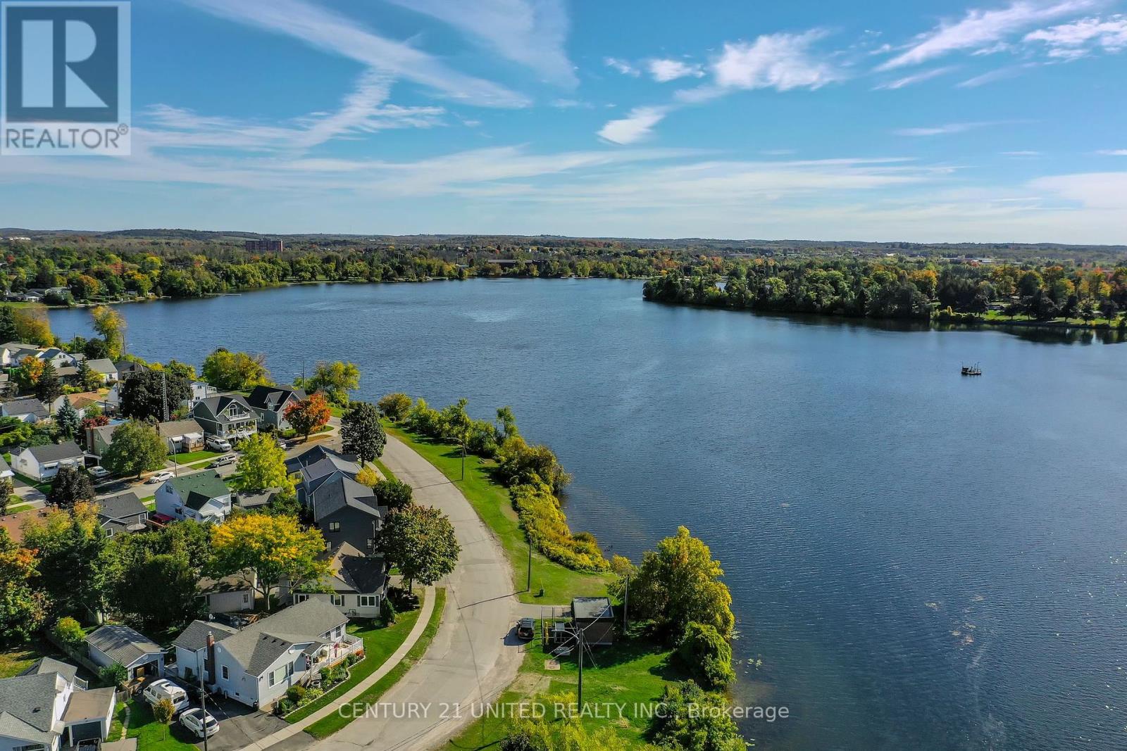 57 Edgewater Boulevard, Peterborough (ashburnham Ward 4), Ontario