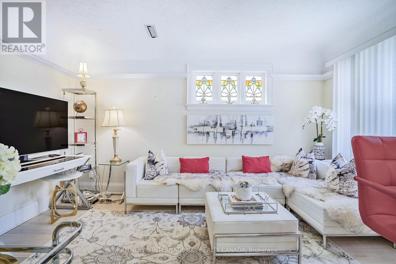 12 Belsize Drive, Toronto (mount Pleasant West), Ontario