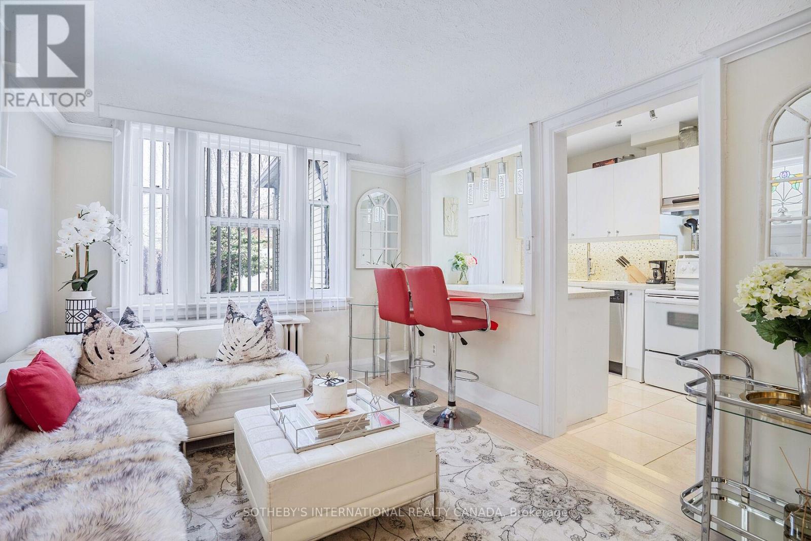 12 Belsize Drive, Toronto (mount Pleasant West), Ontario