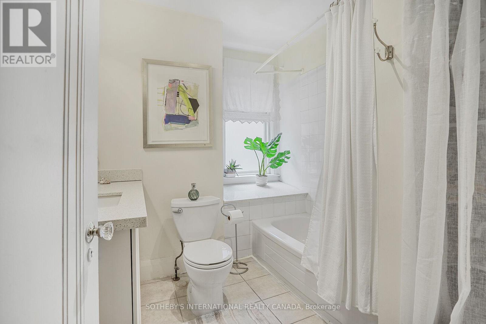 12 Belsize Drive, Toronto (mount Pleasant West), Ontario