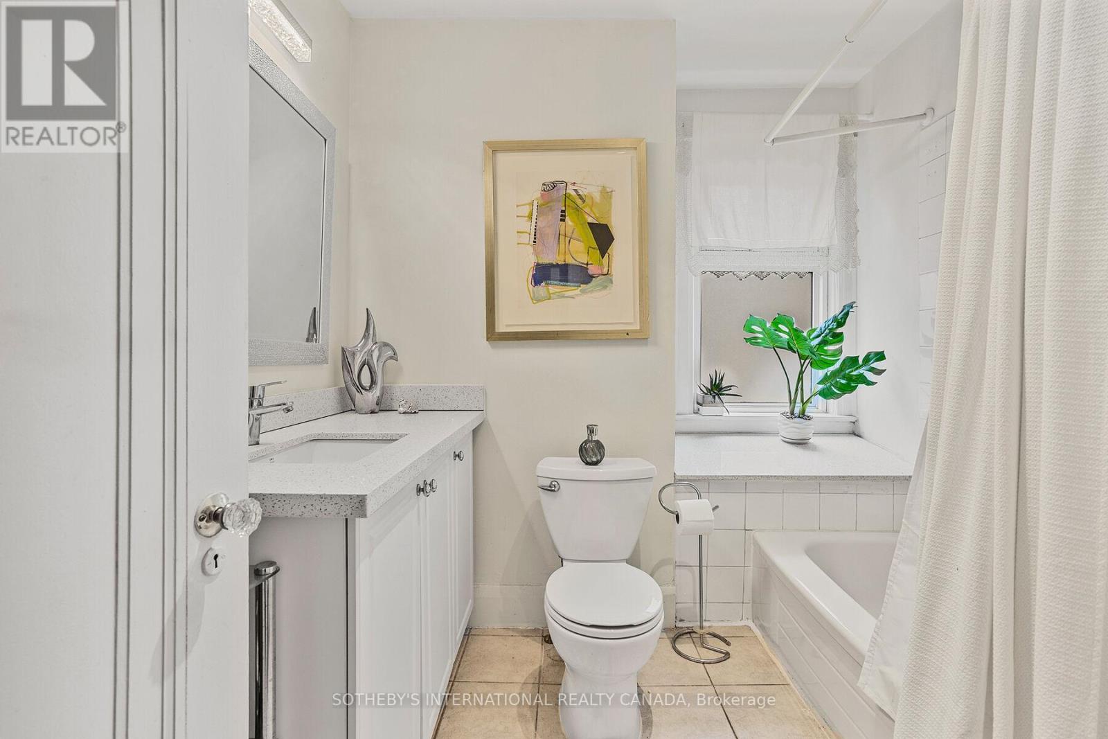 12 Belsize Drive, Toronto (mount Pleasant West), Ontario