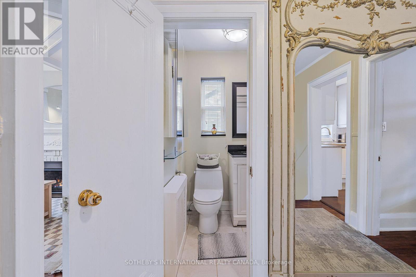 12 Belsize Drive, Toronto (mount Pleasant West), Ontario