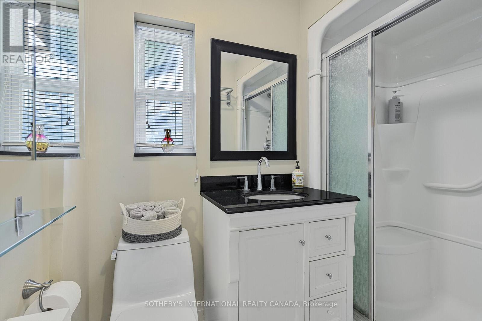 12 Belsize Drive, Toronto (mount Pleasant West), Ontario