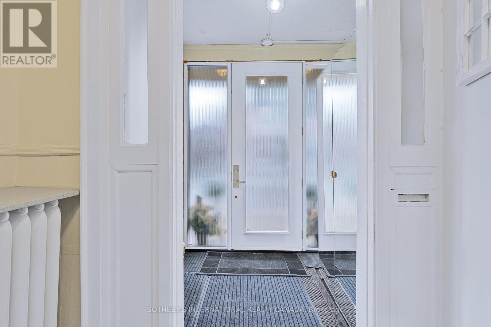 12 Belsize Drive, Toronto (mount Pleasant West), Ontario