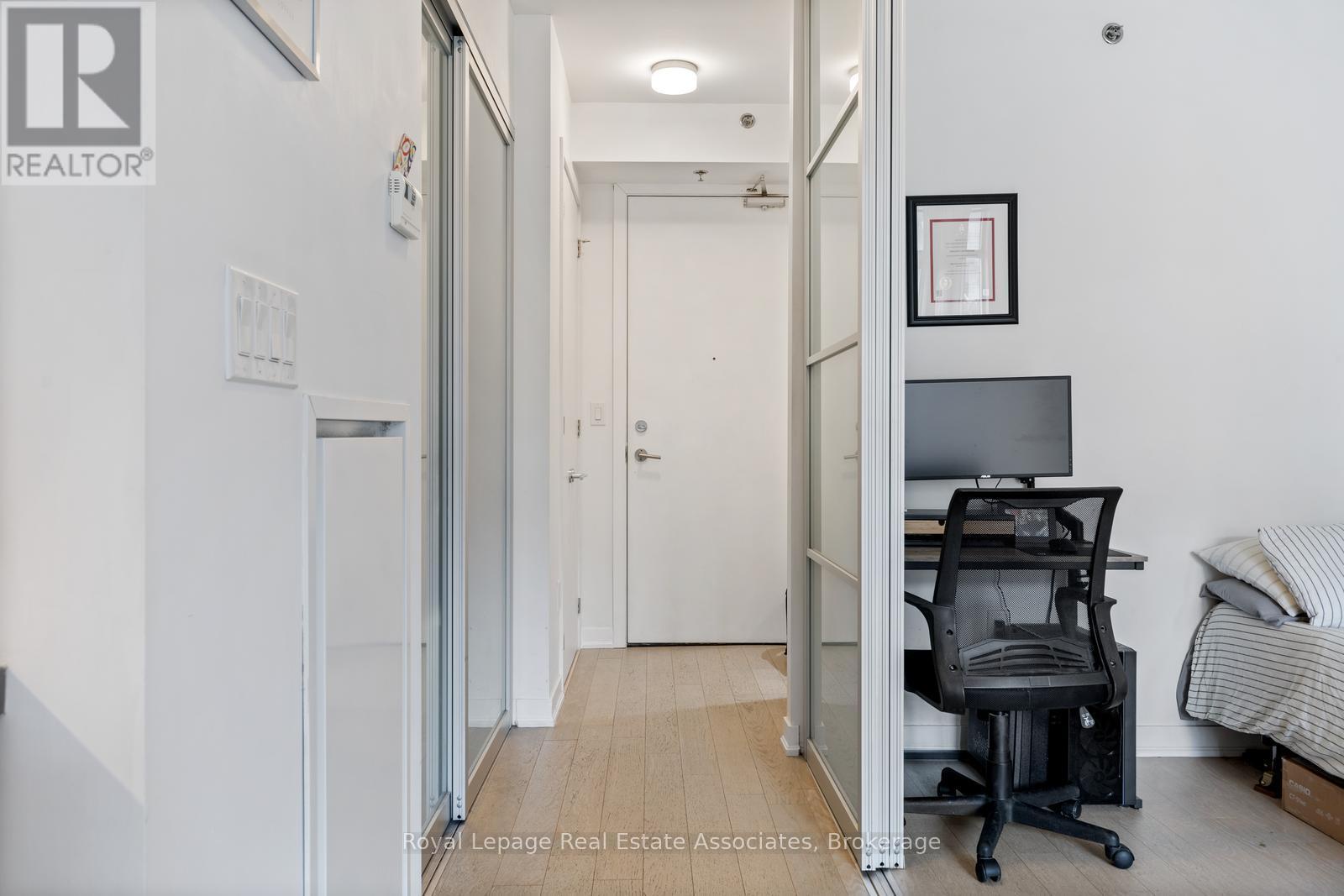 511 - 88 Colgate Avenue W, Toronto (south Riverdale), Ontario